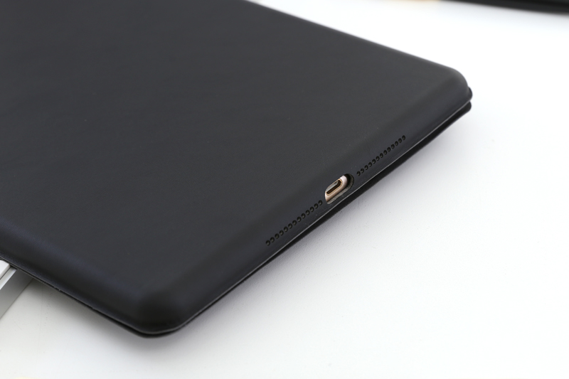 Ốp lưng MTB iPad 9.7 2017 Nắp gập Smartone B JM Đen