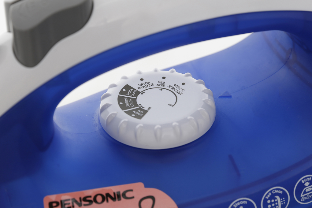 Bàn ủi hơi nước Pensonic PSI-1008