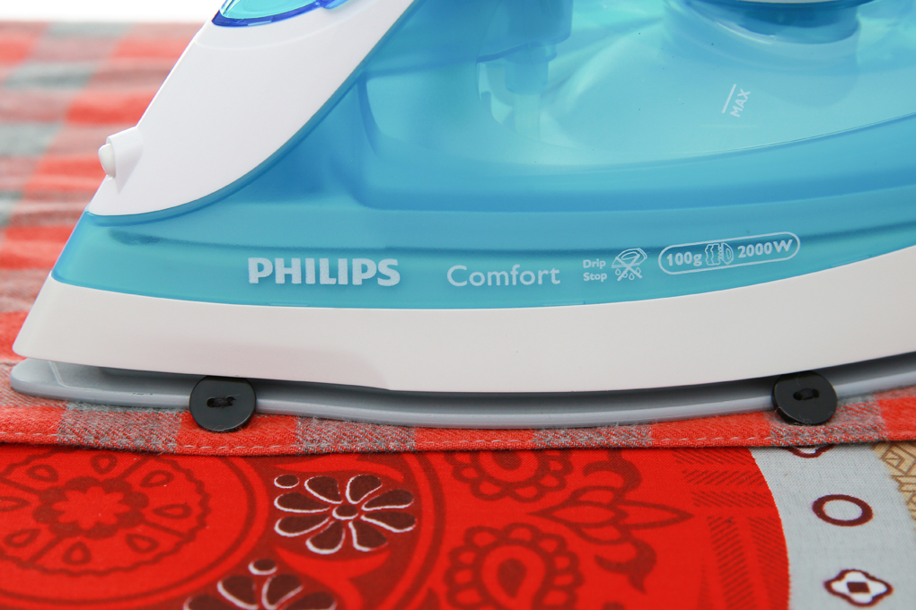 Bàn ủi hơi nước Philips GC1440