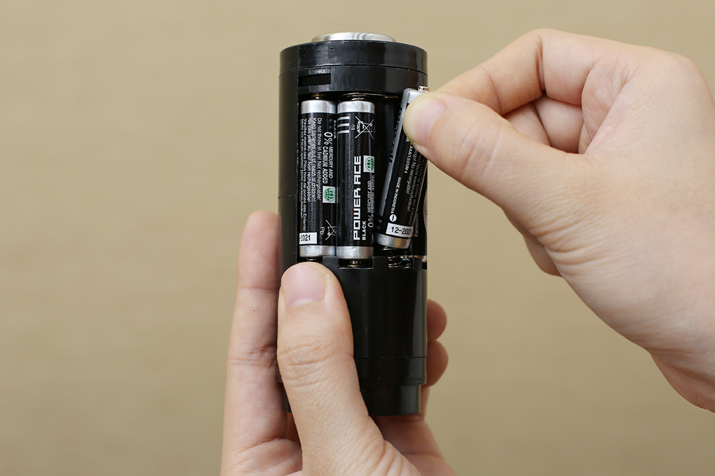 Dụng cụ xay tiêu inox chạy pin DMGK FU-DH03B 30 ml