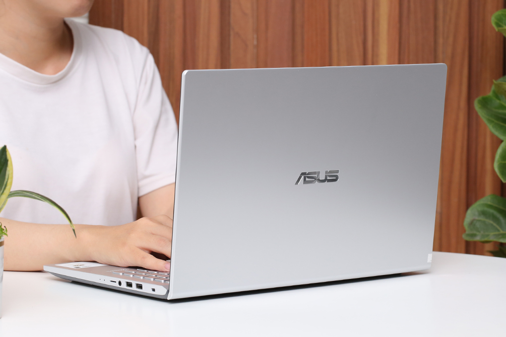 Laptop Asus VivoBook X509JP i5 1035G1/8GB/512GB/2GB MX330/Win10 (EJ023T)