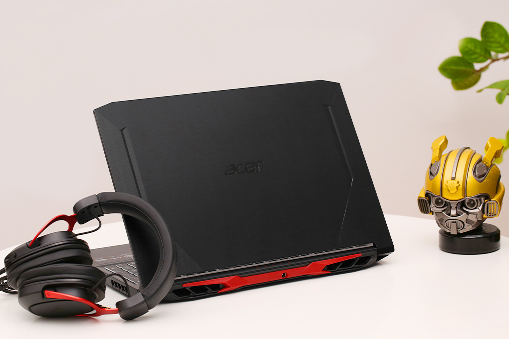 Laptop Acer Nitro 5 A515 55 72R2 i7 10870H/8GB/512GB/144Hz/4GB GTX1650Ti/Win10 (NH.Q7NSV.005)