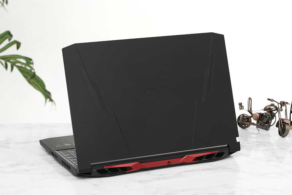 Laptop Acer Nitro 5 Gaming AN515 57 720A i7 11800H/8GB/512GB/4GB RTX3050Ti/144Hz/Win11 (NH.QEQSV.004)
