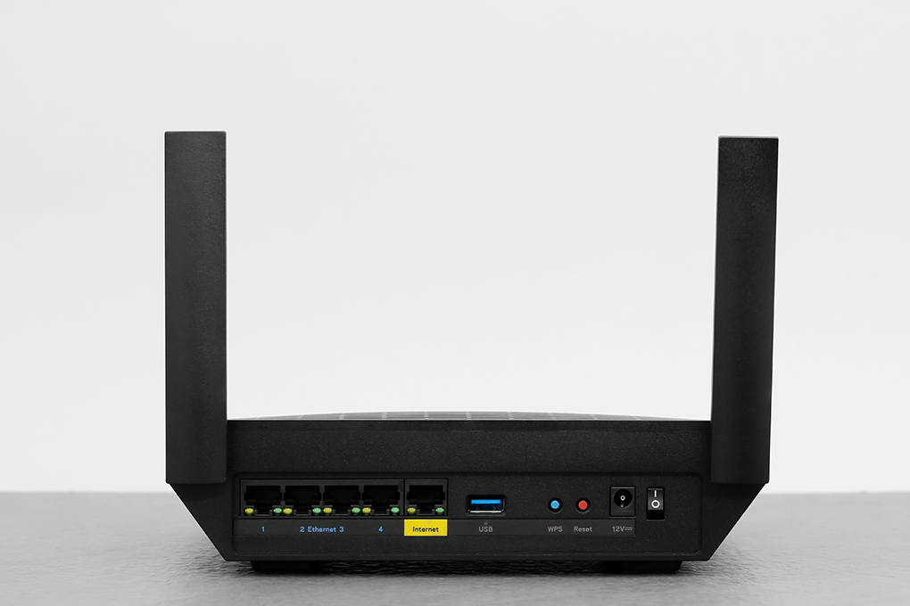 Router Wifi Chuẩn Wifi 6 Linksys Max Stream MR7350 Đen
