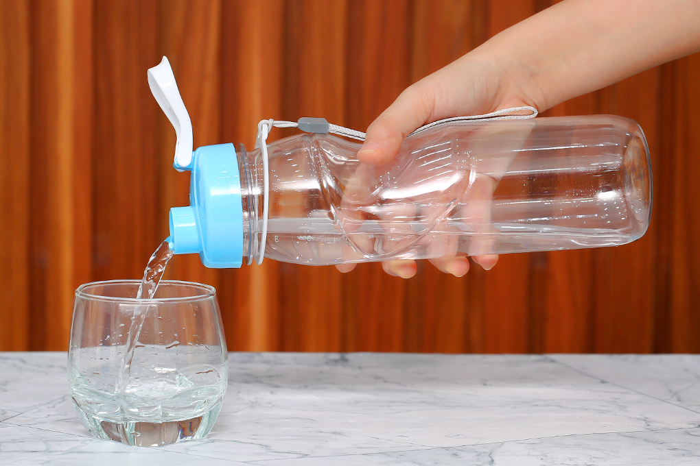 Bình đựng nước nhựa 1 lít Tự Lập TL1-6018