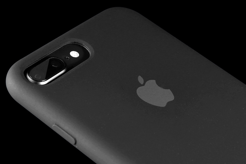 Ốp lưng iPhone 8 Plus/ 7 Plus Silicone Apple MQGW2 Đen