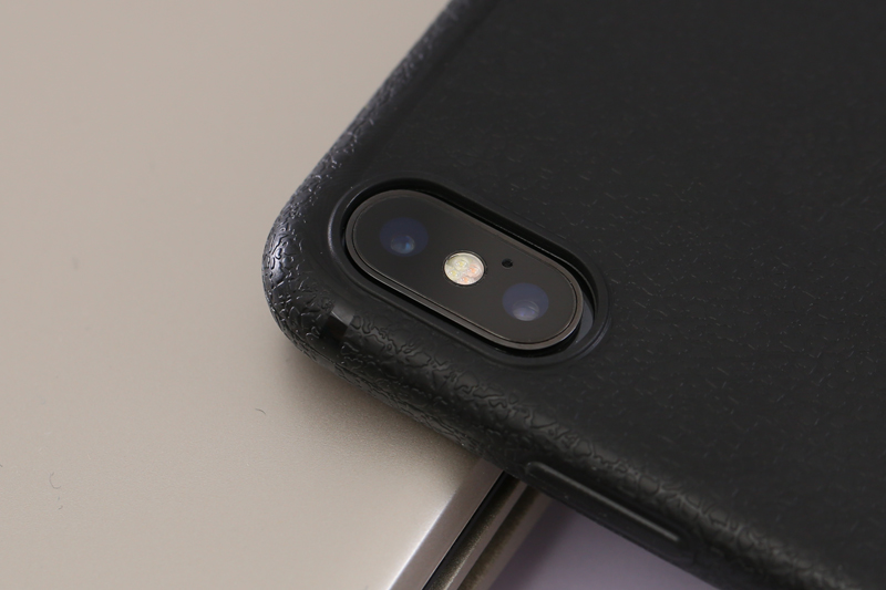 Ốp lưng iPhone X Nhựa dẻo TPU Bordure Texture case OSMIA Đen giá tốt