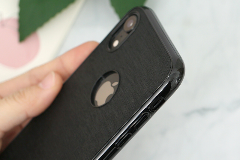 Ốp lưng iPhone XR Nhựa dẻo Floave JM đen