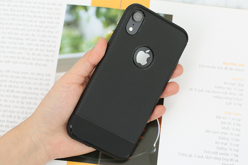 Ốp lưng iPhone XR Nhựa dẻo New Carbon Fibre COSANO đen chính hãng