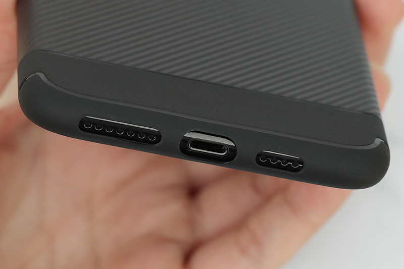 Ốp lưng iPhone XS Max Nhựa dẻo New Carbon Fibre COSANO đen