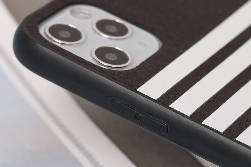 Ốp lưng iPhone 11 Pro Max nhựa cứng viền dẻo PU Sport OSMIA Xám