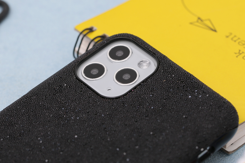 Ốp lưng iPhone 11 Pro Max nhựa dẻo Crystal TPU case COSANO Đen