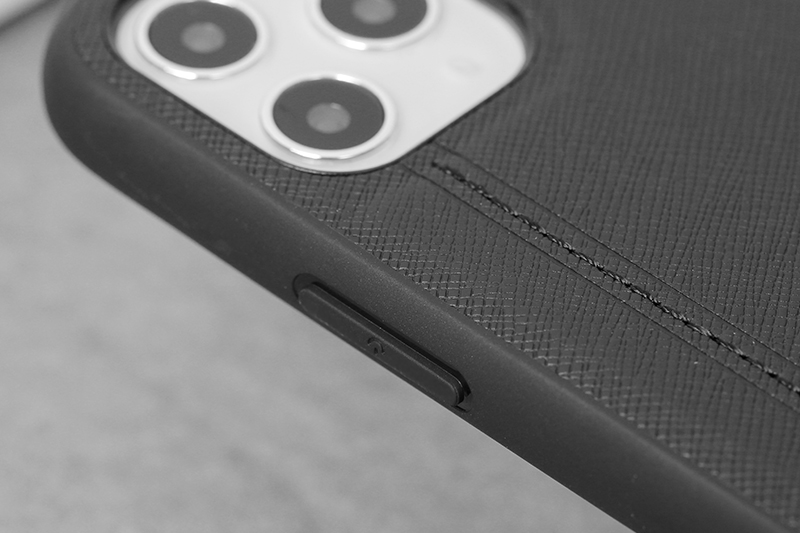 Ốp lưng iPhone 11 Pro Nhựa dẻo Bistich case JM Đen
