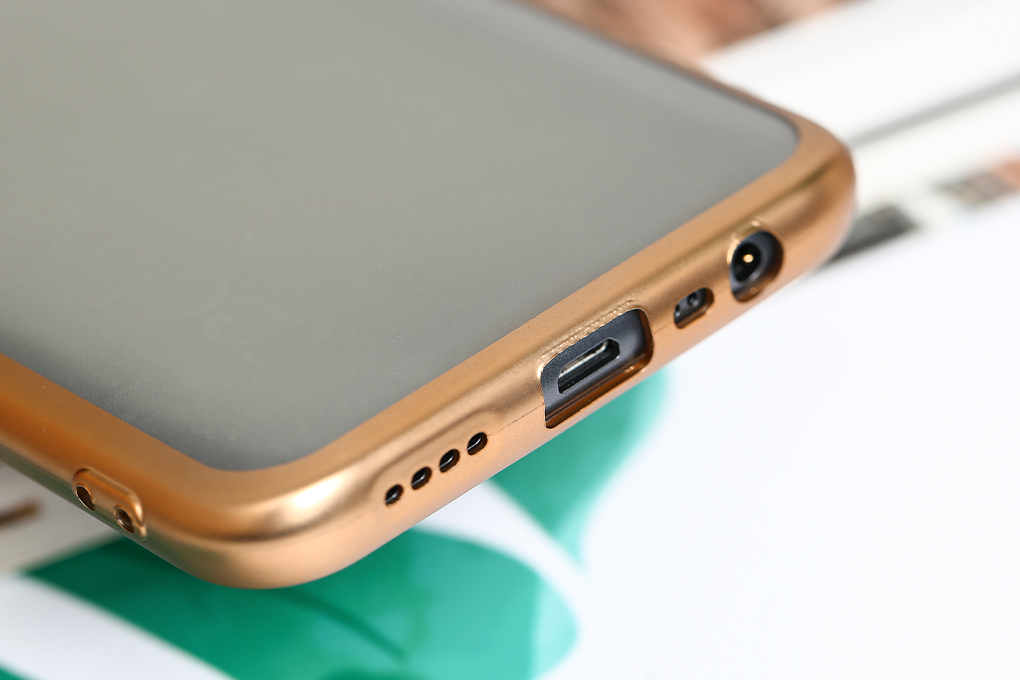 Ốp lưng Realme C11 Nhựa dẻo Electroplating Matte TPU COSANO Gold