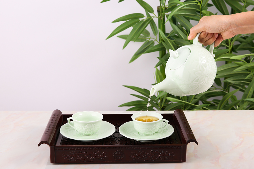 Bộ ấm trà UNC FTS22 Men ngọc khắc nổi Hoa Sen