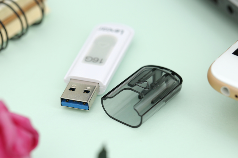 USB 3.0 Lexar V100 JumpDrive 16 GB Trắng Xám