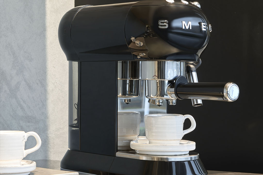 Máy pha cà phê Smeg ECF01BLEU (535.43.650)