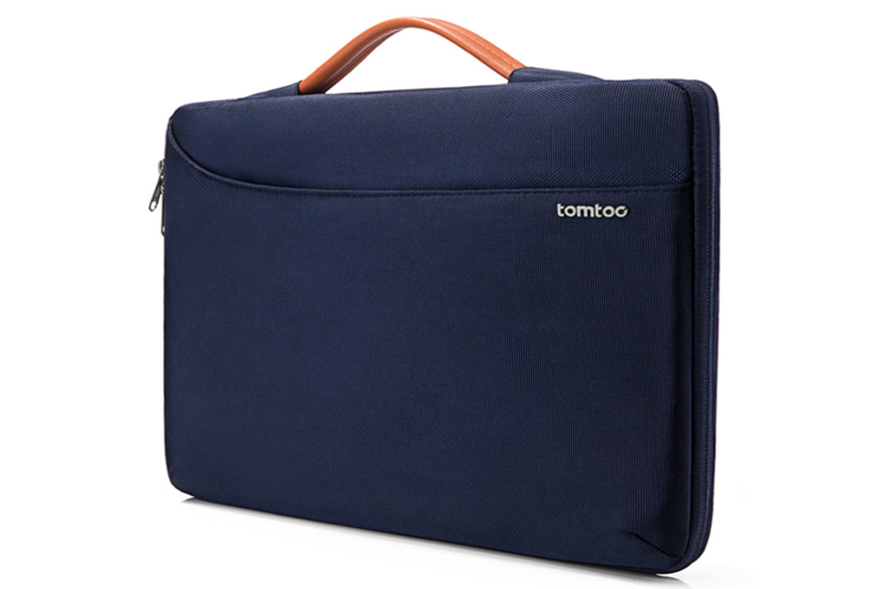 Túi chống sốc Laptop 13 inch TOMTOC A22-C02B01 Xanh đậm chính hãng
