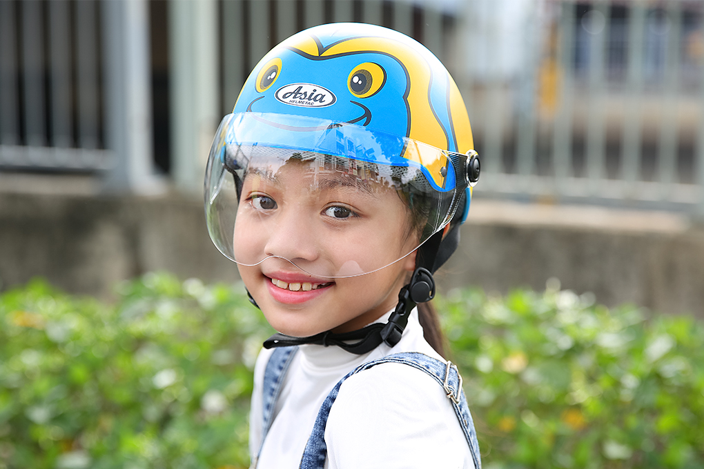 Mũ bảo hiểm trẻ em 1/2 có kính size S Asia MT-103KS