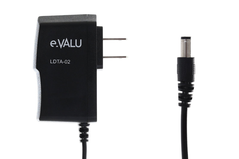 Adapter sạc dây đầu tròn 1.2m 5W eValu LDTA-02