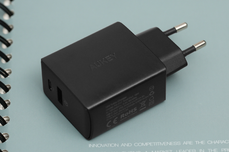 Adapter sạc 2 cổng 3A PD USB Type-C AUKEY PA-Y17 Đen